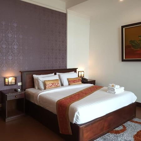 Seasons Riverside Hotel Vientiane Dış mekan fotoğraf