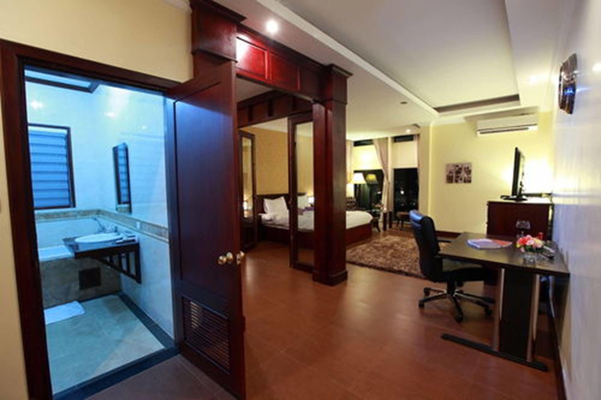 Seasons Riverside Hotel Vientiane Dış mekan fotoğraf